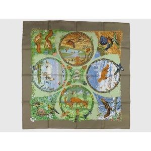 SOLD !!Authentic Hermès scarf